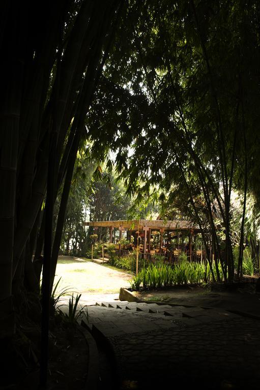 Kampung Sampireun Resort & Spa Garut Ngoại thất bức ảnh